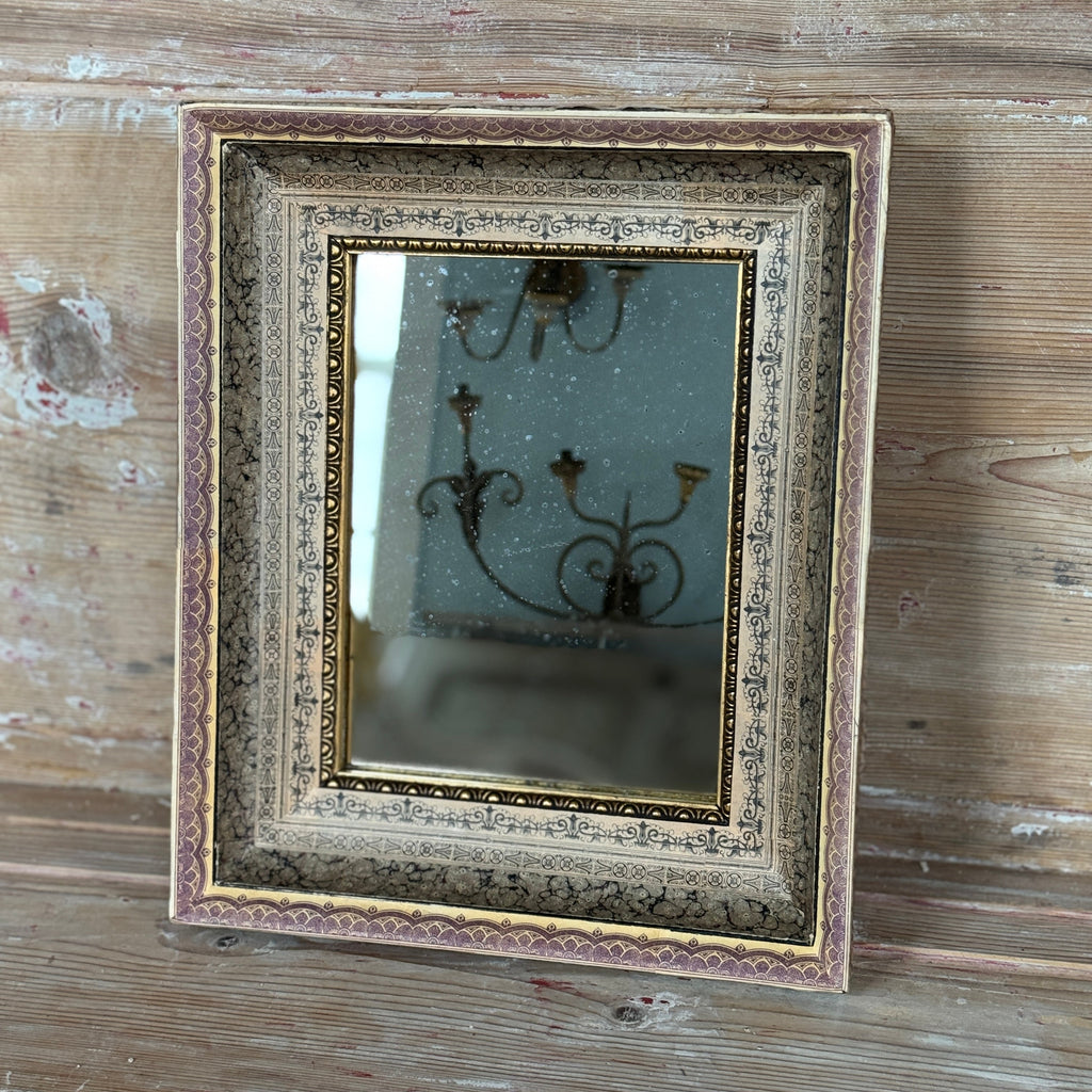 Cadre fait main avec miroir antique