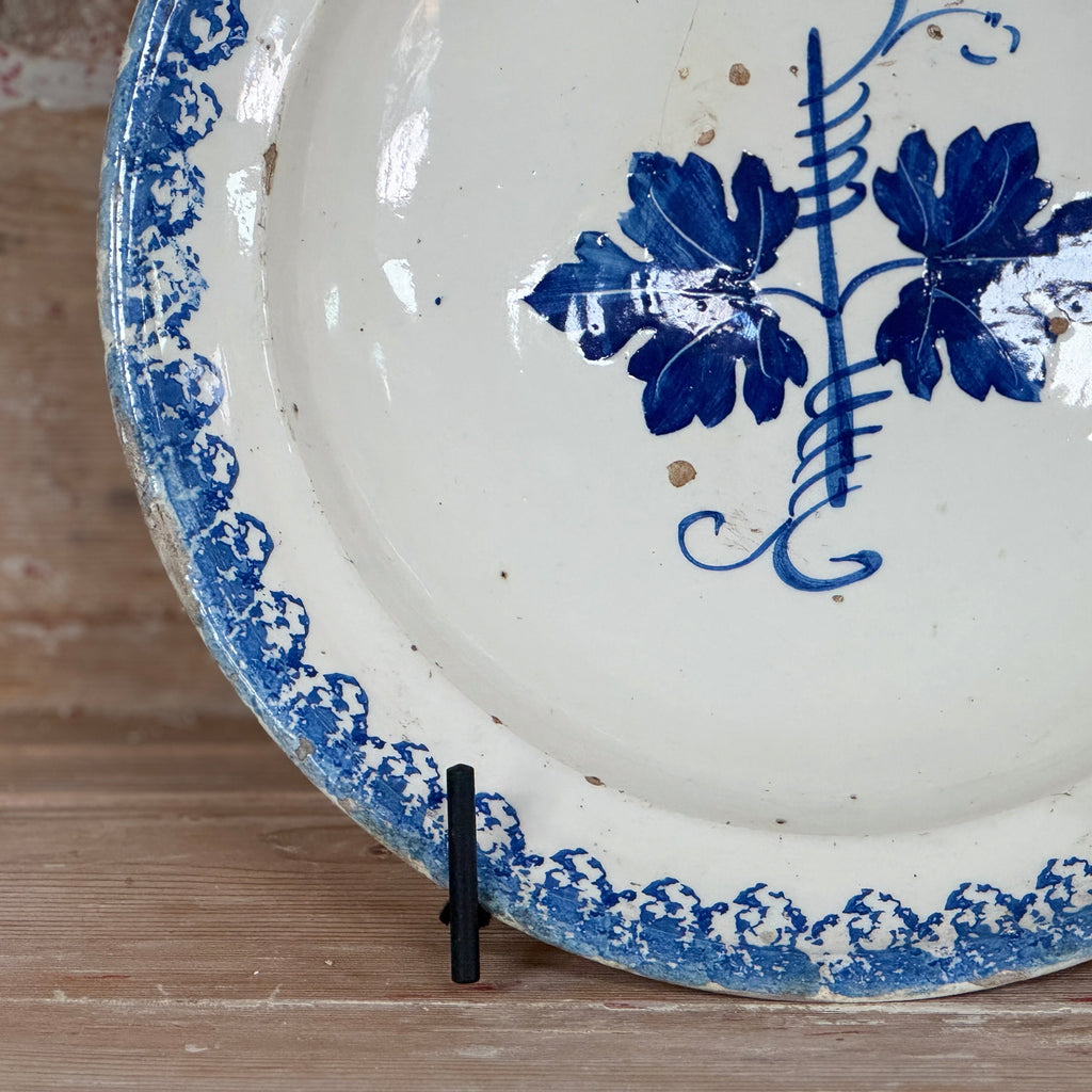 Ensemble de 5 assiettes du XIXe siècle provenant des Pouilles, en Italie