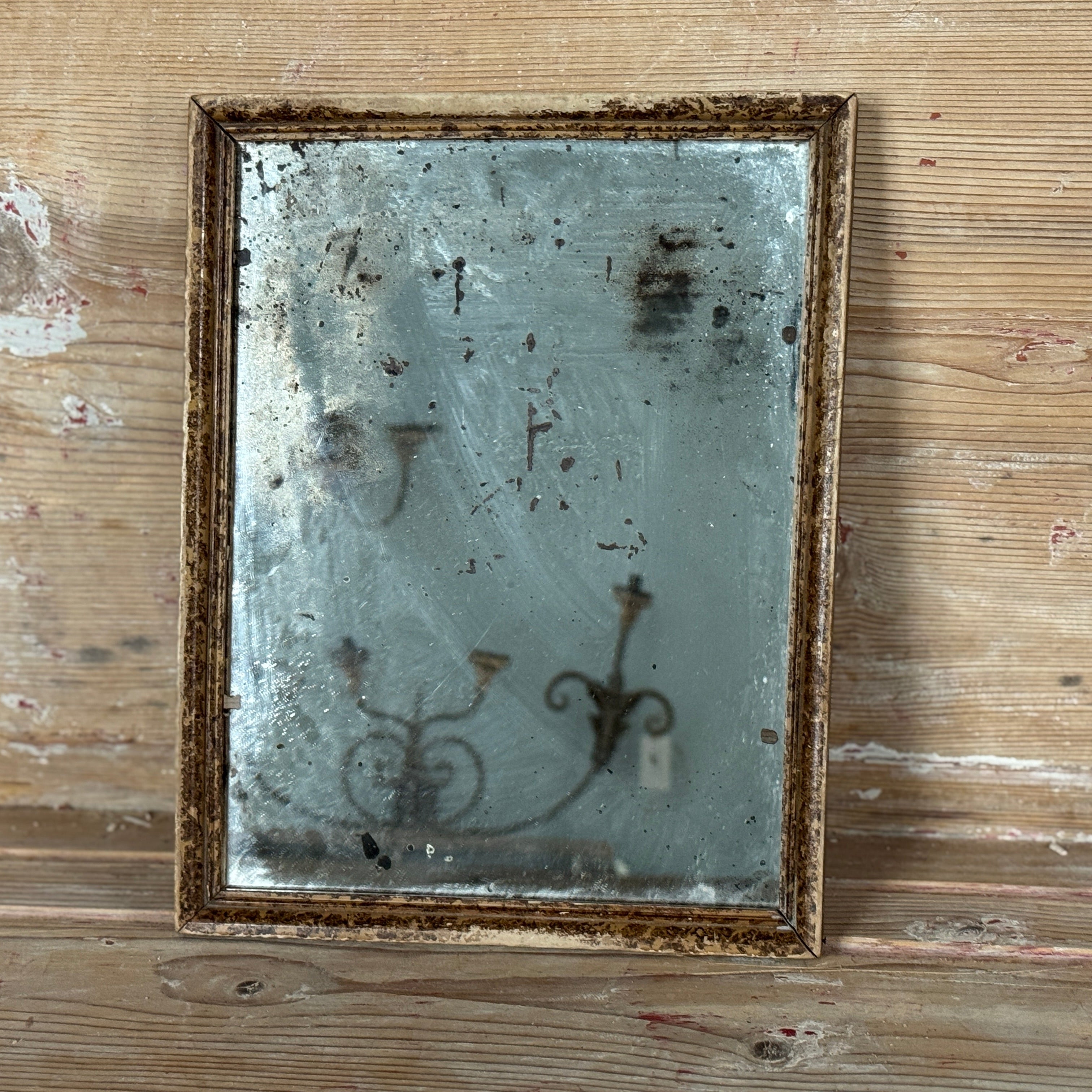 Miroir ancien français en verre mercure avec patine vieillie